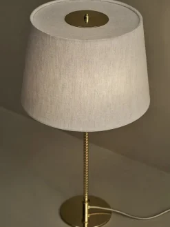 9205 Bordlampe fra<GUBI Hot