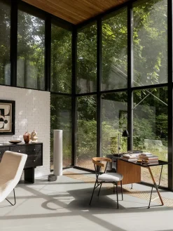 62 Desk fra<GUBI Hot