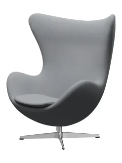 3316 Ægget af Arne Jacobsen stofgr. 2<Fritz Hansen Online