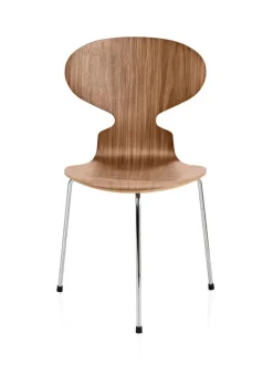3100 Myren med 3 ben af Arne Jacobsen<Fritz Hansen