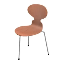 3100 Myren med 3 ben af Arne Jacobsen<Fritz Hansen