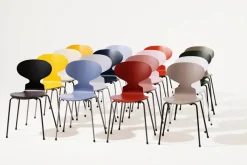 3101 Myren Stol i farvet ask af Arne Jacobsen<Fritz Hansen Online