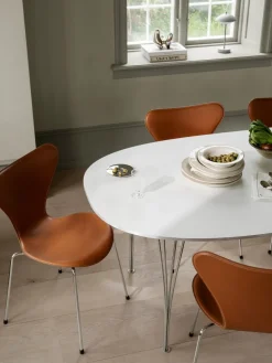 3107 Serie 7 stol, Tailored af Arne Jacobsen<Fritz Hansen New