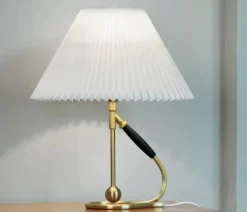 306 Væg/bordlampe fra<Le Klint