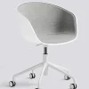 About a Chair AAC52 Forsidepolstret, hvid skal fra<HAY Outlet
