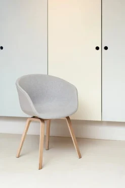 About a Chair AAC23 Soft fra<HAY Outlet