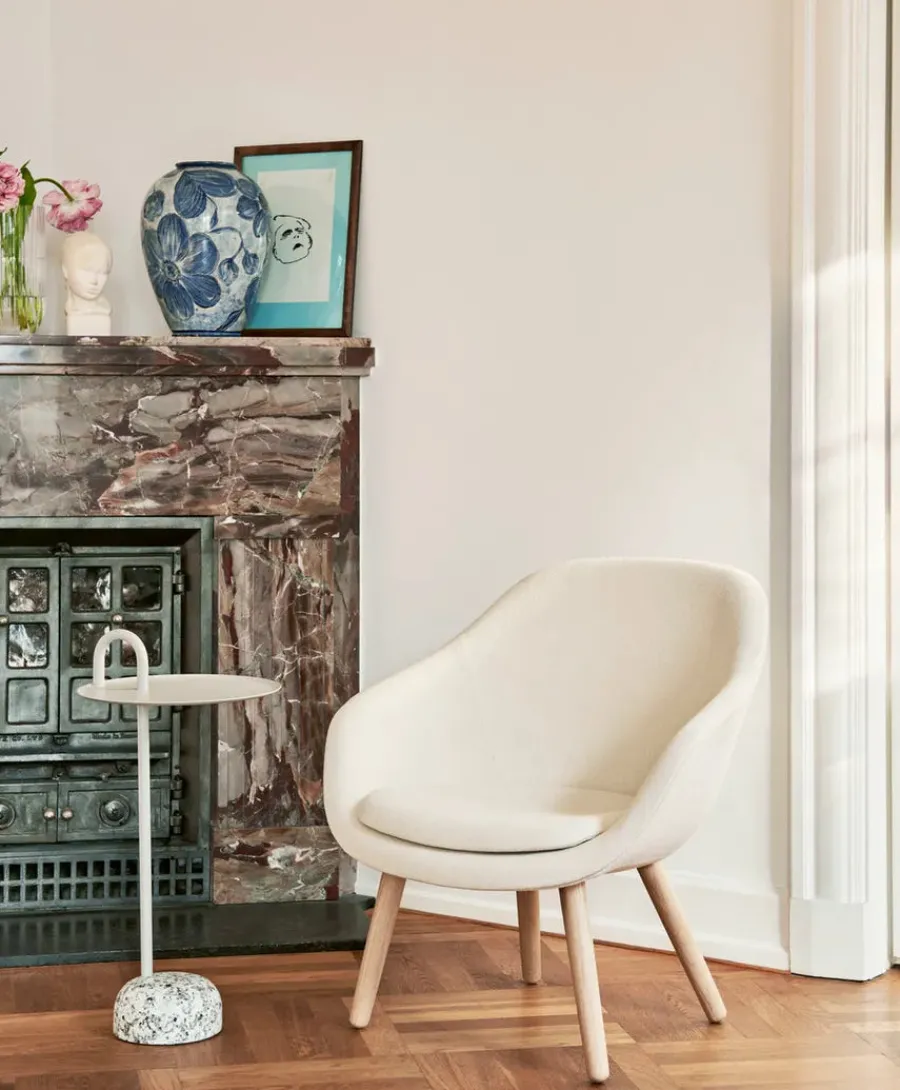 About a Lounge Chair low AAL81 fra<HAY Online