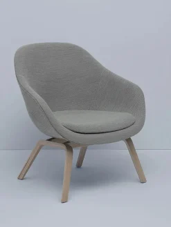 About a Lounge Chair low AAL82 fra<HAY New