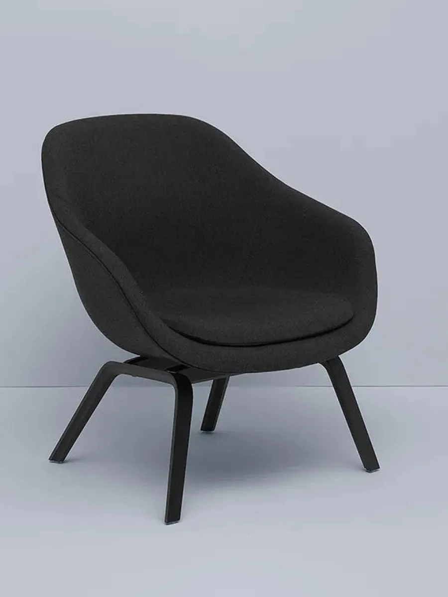 About a Lounge Chair low AAL82 fra<HAY New