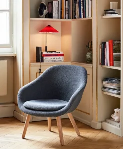 About a Lounge Chair low AAL82 fra<HAY New