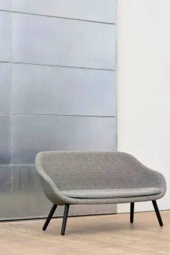 About a Lounge Sofa fra<HAY