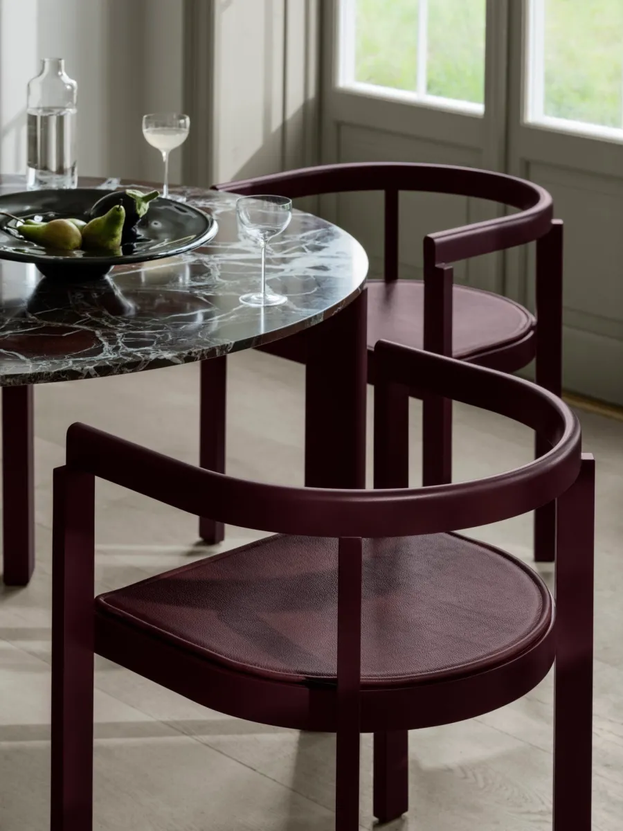After Dining Table Ø120, Marble Burgundy fra<Fritz Hansen Online