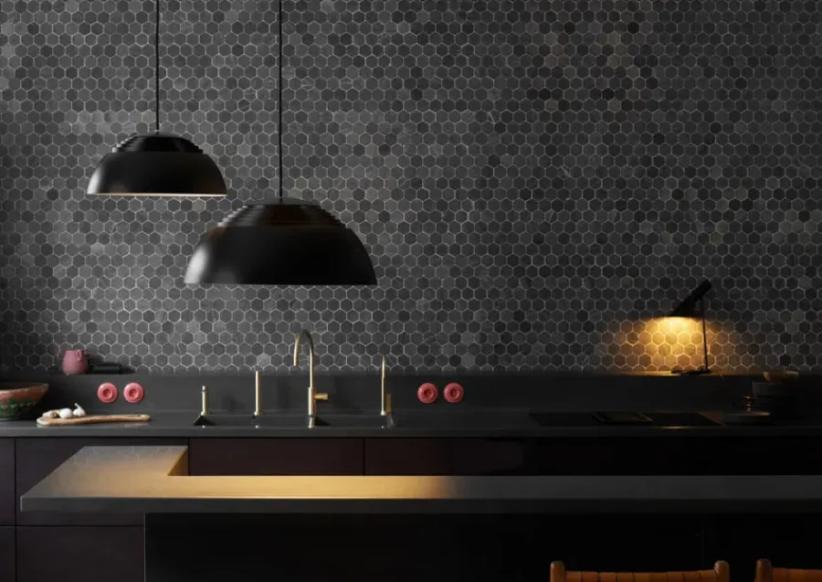 AJ Mini Table Lamp, grey/brass af Arne Jacobsen<Louis Poulsen Best