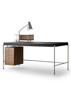 AJ52 Society Table fra<Carl Hansen & Søn Discount