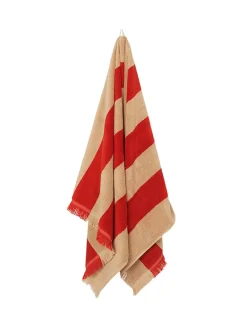 Alee Bath Towel, light camel/red fra<Ferm Living