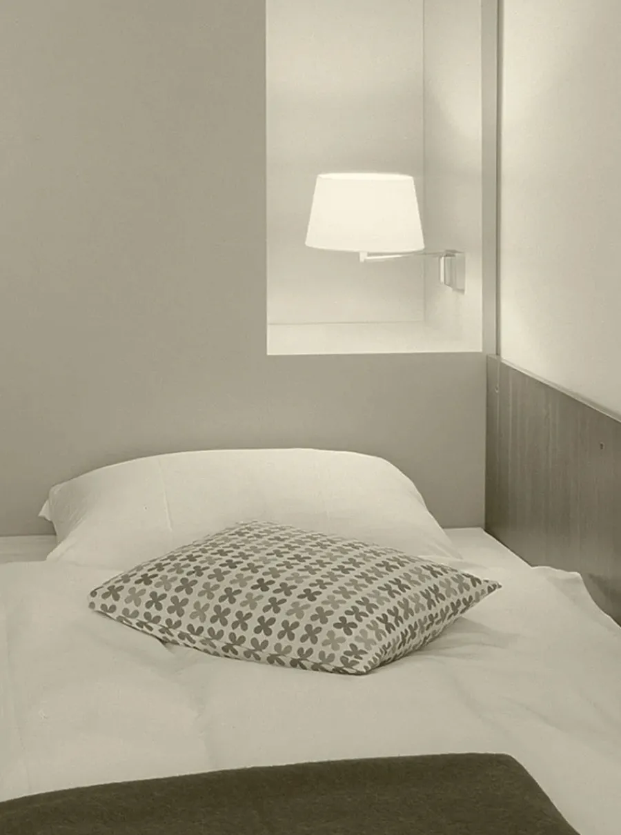 Americana Væglampe fra Santa and Cole<Santa & Cole