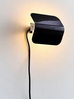 Apex Wall Lamp fra<HAY Discount