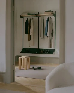 Atlas Stool, Natural Oak fra<New Works Discount