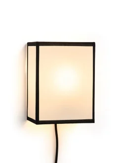 Ava Square Wall Lamp fra<HAY