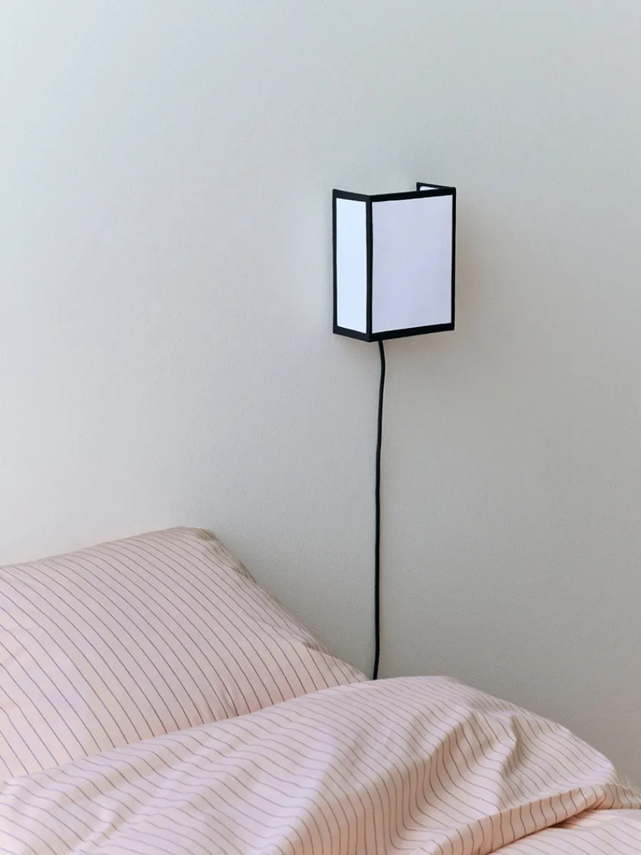 Ava Square Wall Lamp fra<HAY
