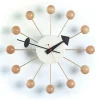 Ball Clock fra<Vitra Outlet