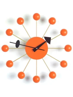 Ball Clock fra<Vitra Outlet