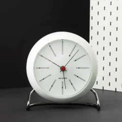 Bankers Bordur, hvid af Arne Jacobsen<Arne Jacobsen Clocks Discount
