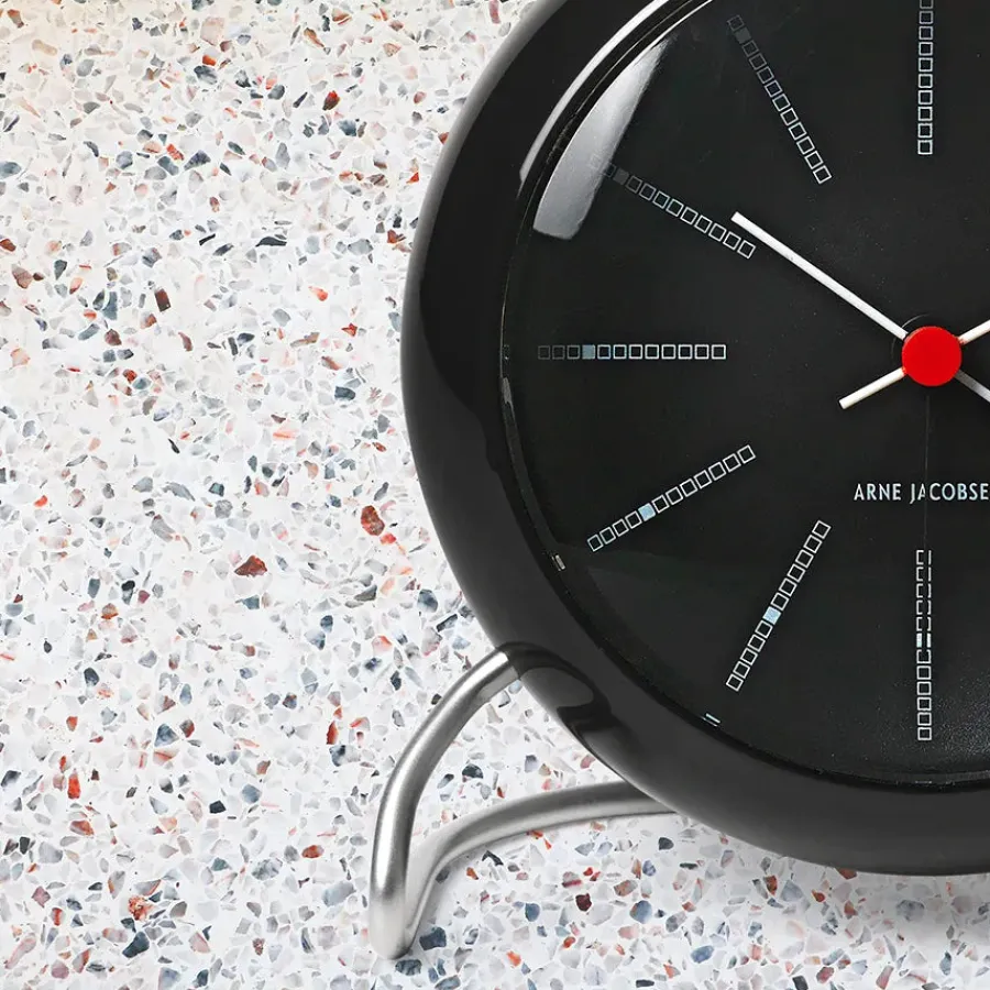 Bankers Bordur, sort af Arne Jacobsen<Arne Jacobsen Clocks Discount