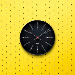 Bankers club vægur af Arne Jacobsen i sort (Ø: 29)<Arne Jacobsen Clocks Best
