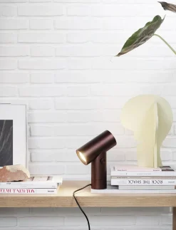 Beam Table Lamp fra<Muuto Online
