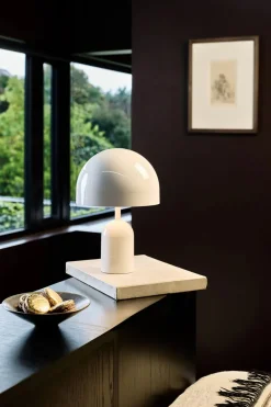 Bell Portable Bordlampe, white fra<Tom Dixon Online