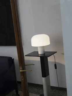 Bellhop Glass Table Lamp fra<Flos Clearance