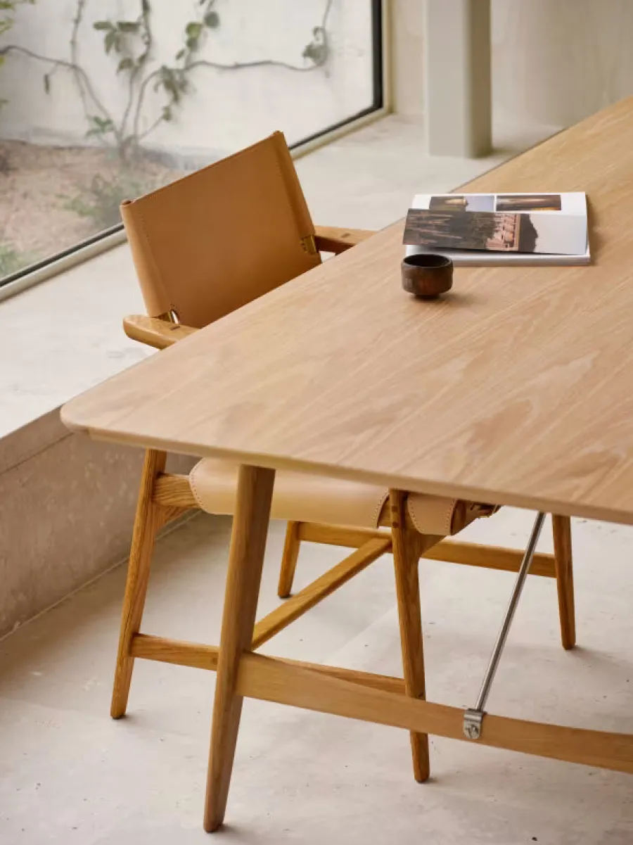 BM1160 Jagtbordet, 210 x 82 cm. af Børge Mogensen<Carl Hansen & Søn Clearance