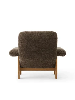 Brasilia Lounge Chair, Dark Stained Oak Sheepskin Root fra<Audo Copenhagen Outlet