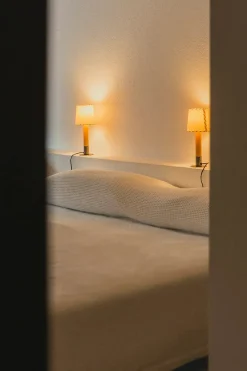 Básica Mínima Bordlampe fra Santa and Cole<Santa & Cole Discount