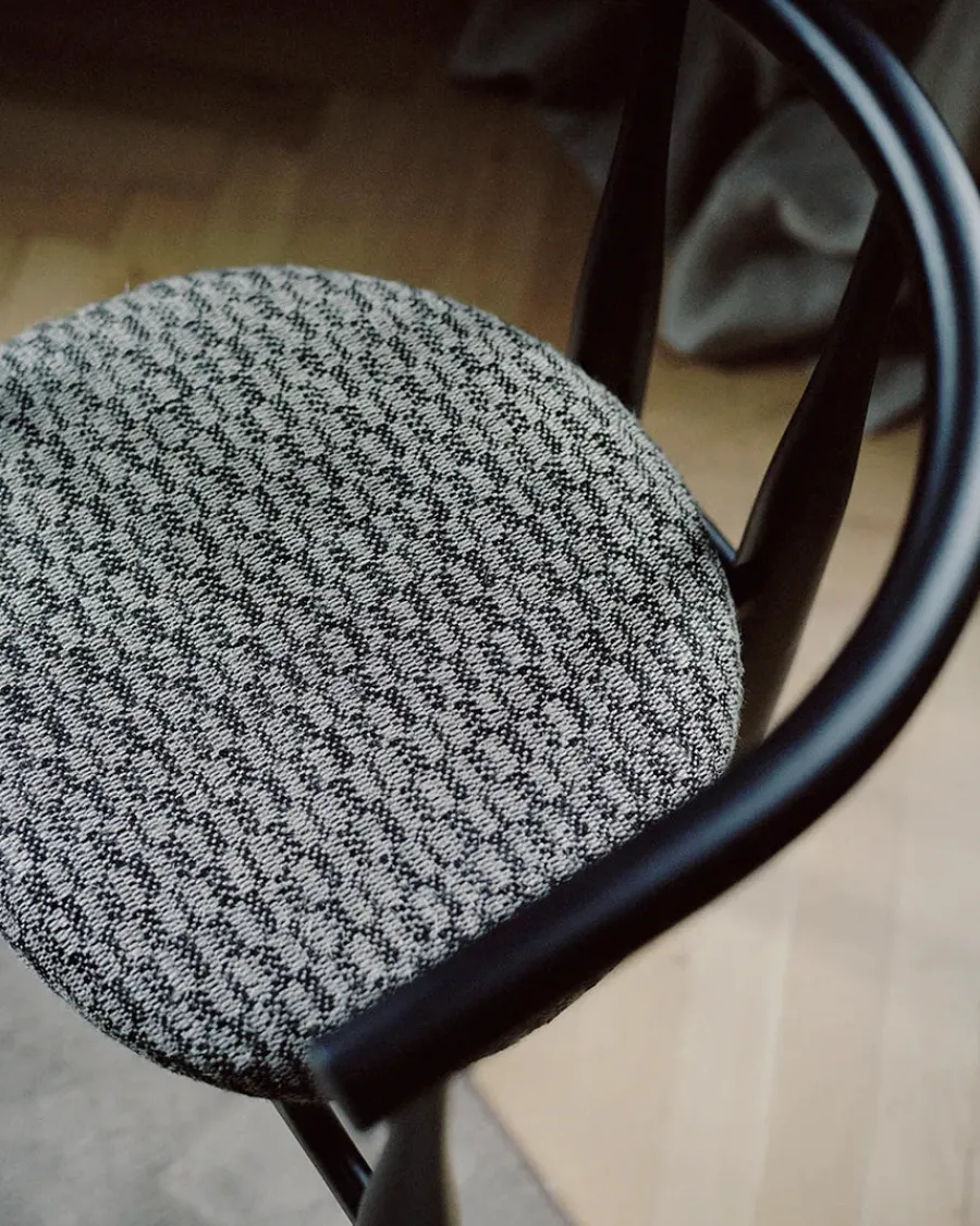 Bukowski Chair, sort fra<New Works Discount