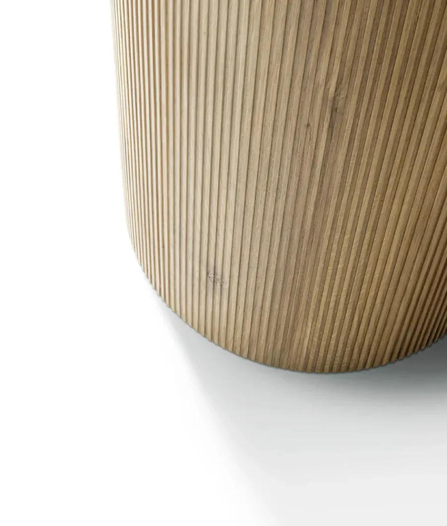 Cabin bord Ø130, beige marmor fra<Vipp Online