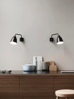 Caravaggio Read væglampe fra<Fritz Hansen Hot