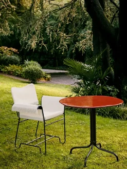 Carmel Bistro Dining Table fra<GUBI Outlet