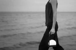 Carrie LED Bordlampe fra<Audo Copenhagen Outlet