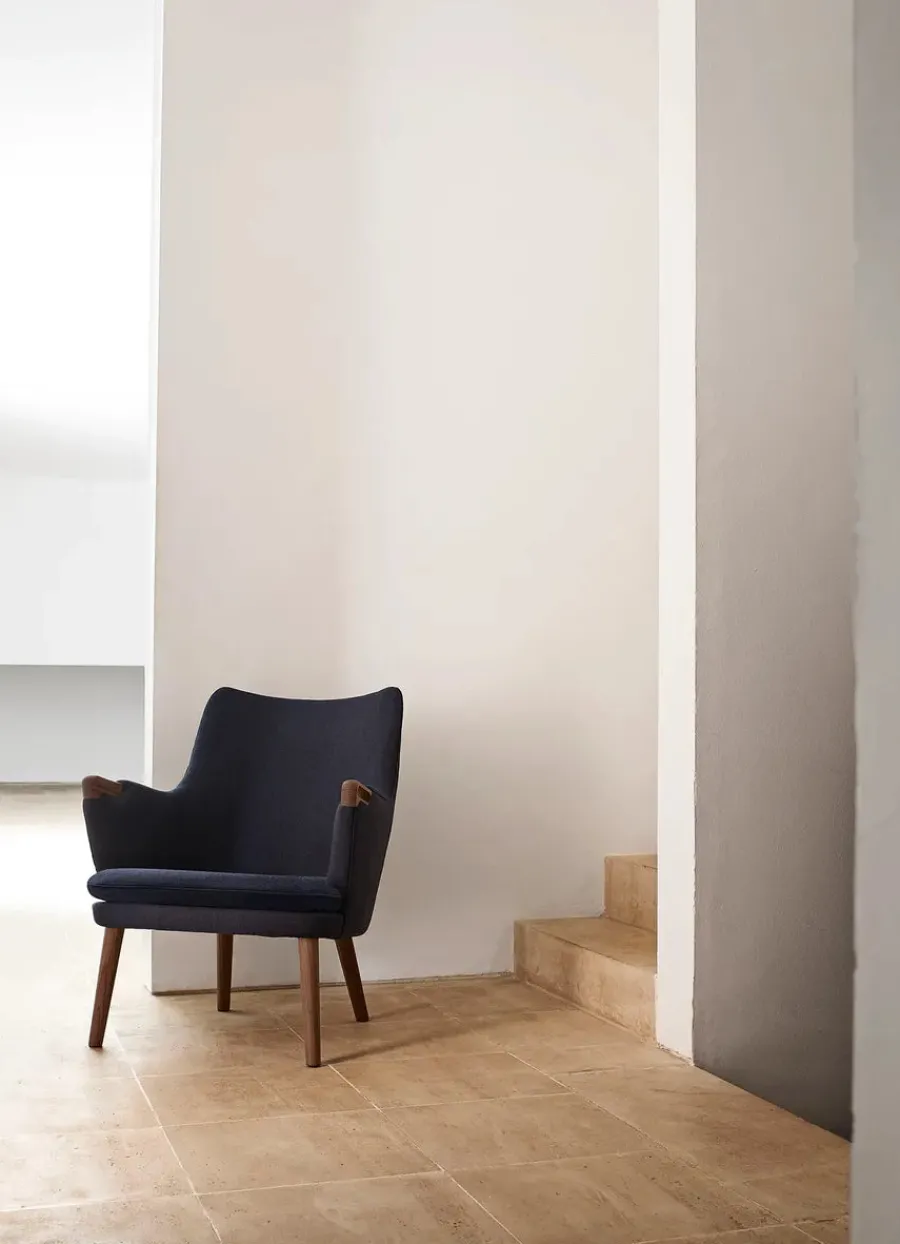 CH71 Lænestol af Hans J. Wegner<Carl Hansen & Søn Sale