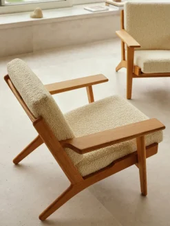 CH290 loungestol, eg olie af Hans J. Wegner<Carl Hansen & Søn Outlet
