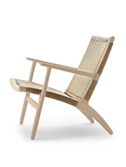 CH25 Loungestol, eg sæbe af Hans J. Wegner<Carl Hansen & Søn Online