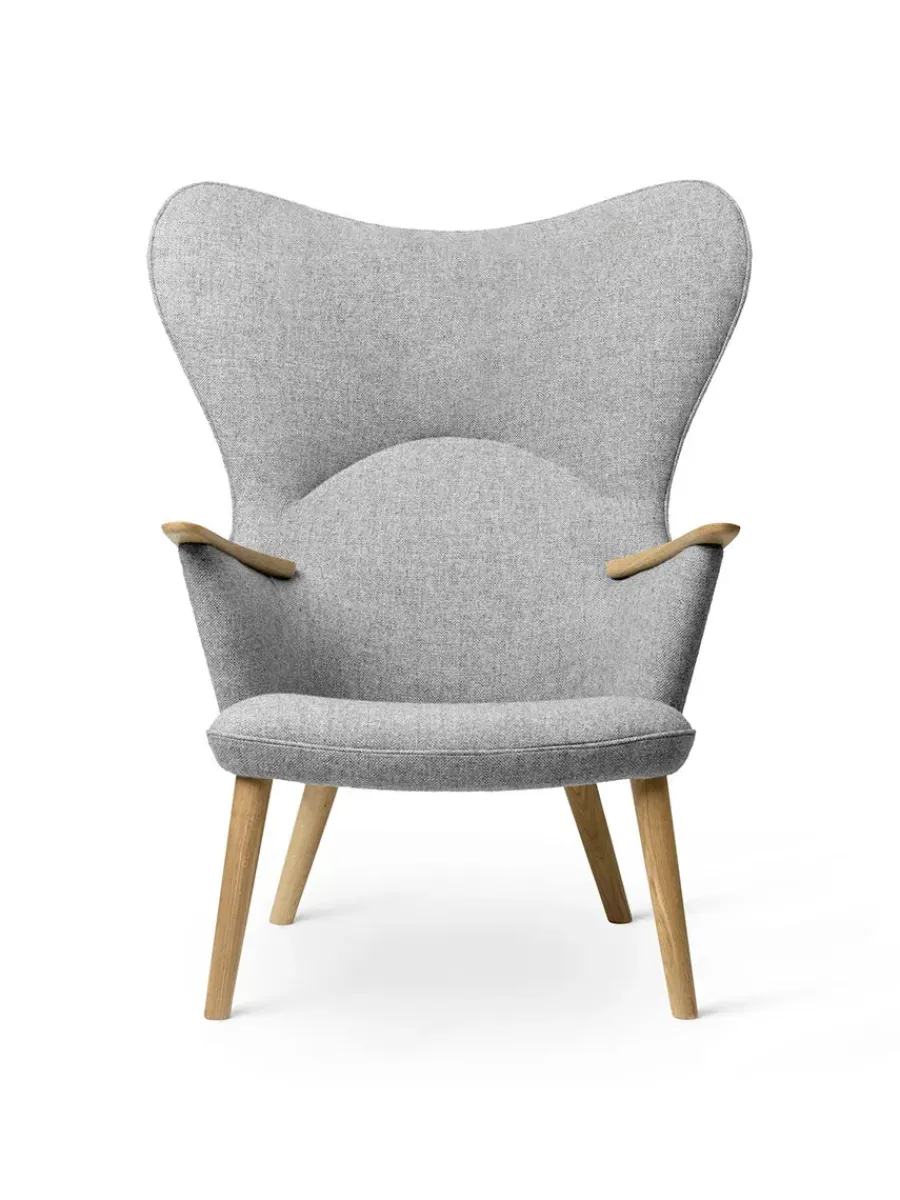 CH78 Mama Bear af Hans J. Wegner<Carl Hansen & Søn Sale