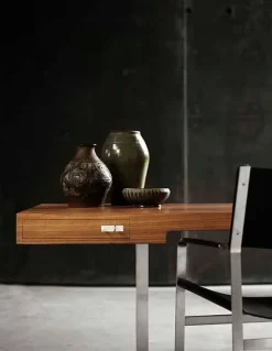CH110 Skrivebord af Hans J. Wegner<Carl Hansen & Søn Discount