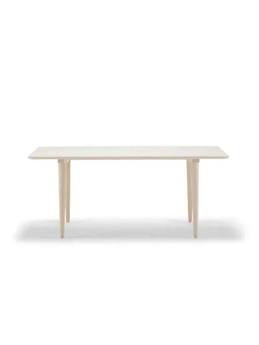 CH011 Sofabord fra<Carl Hansen & Søn Outlet
