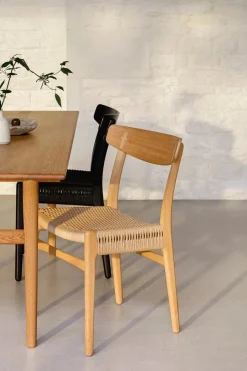 CH23 Spisestol, eg sæbe af Hans J. Wegner<Carl Hansen & Søn Discount