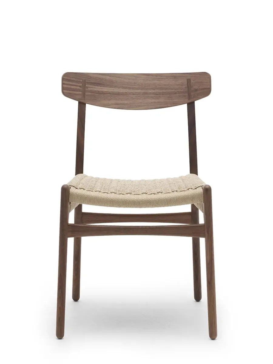 CH23 Spisestol, valnød olie med sort flet af Hans J. Wegner<Carl Hansen & Søn Sale