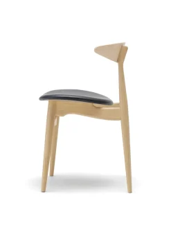 CH33 Stolen af Hans J. Wegner<Carl Hansen & Søn New