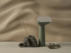 Cirrus No.3 Iron Steamer, Sand fra<Steamery Stockholm Sale